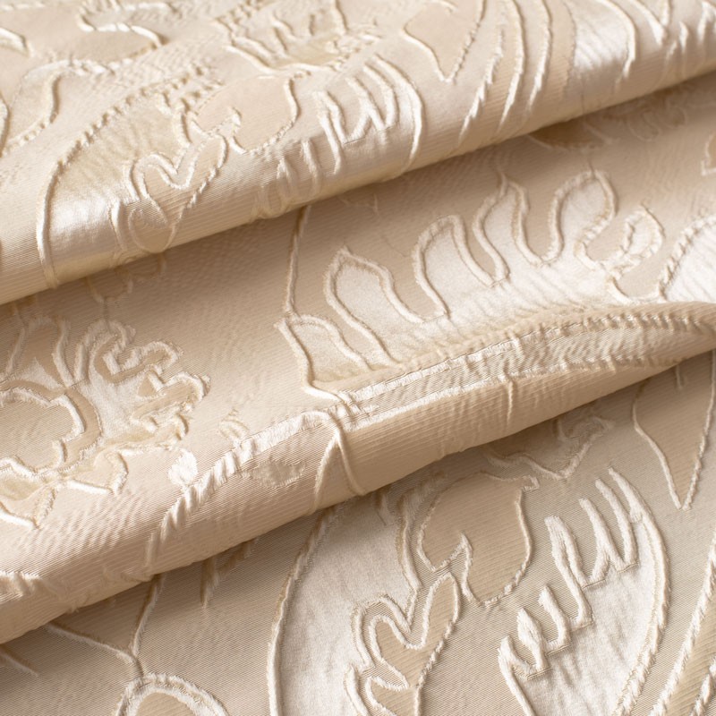 Tissu-jacquard-soie-coton-ivoire-motif-végétal