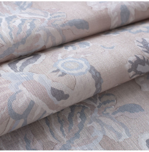 Taupe-linnen-meubelstof-met-blauw-bloemenprint-