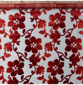 COUPON-75cm-FLUWEEL-VOOR-ZETELBEKLEDING-MET-ROOD-EN-KORAAL-BLOEMEN