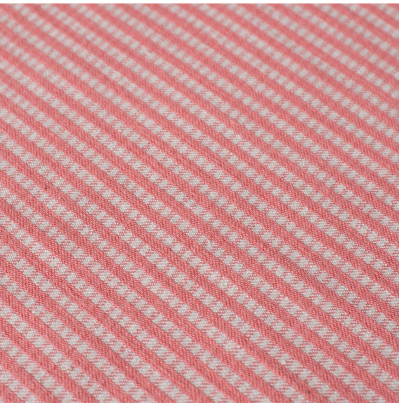 Tissu-vintage-pure-laine-tissé-en-Belgique-haut-de-gamme-vichy-rose-et-blanc