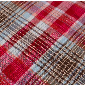 Tissu-aspect-laine-tartan-rouge-et-bleu-made-in-France