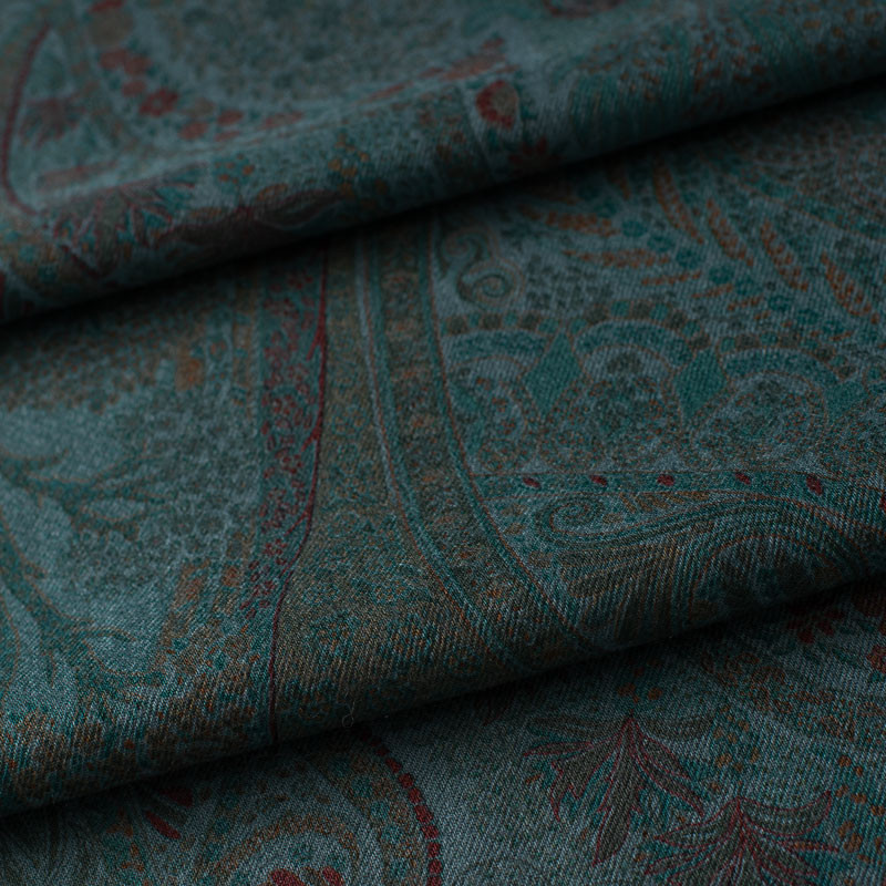 Tissu-laine-et-soie-tissé-et-imprimé-en-Italie-haut-de-gamme-vert