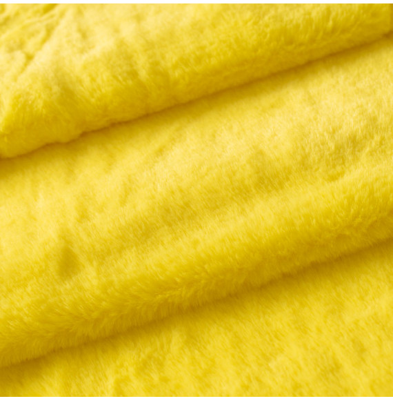 Tissu-fourrure-poil-court-jaune-clair