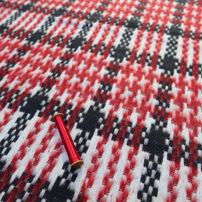 Coupon-1m-tissu-laine-mohair-haut-de-gamme-carreaux-rouges-et-noirs