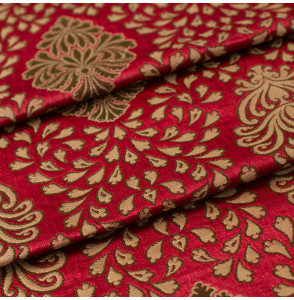 Stof-brokaat-90cm-groen-rood-en-goud
klassiek-patroon