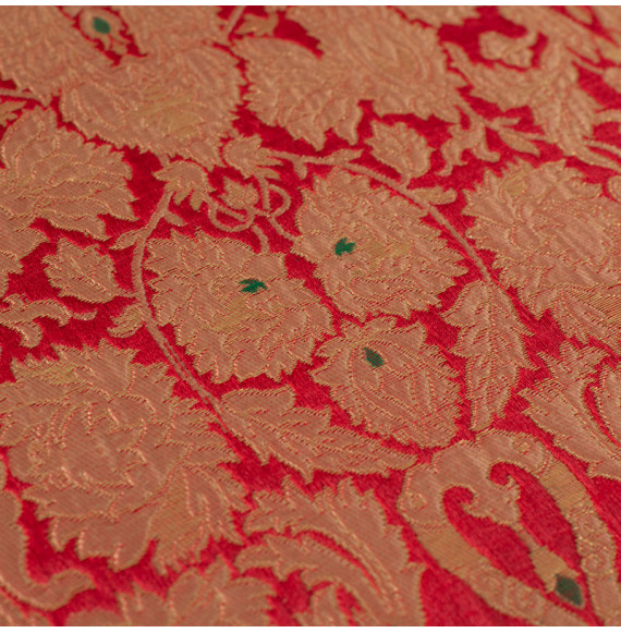 Stof-brokaat-90cm-groen-rood-en-goud-met-bloemen