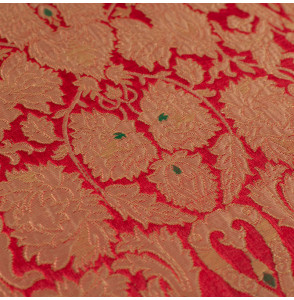 Stof-brokaat-90cm-groen-rood-en-goud-met-bloemen