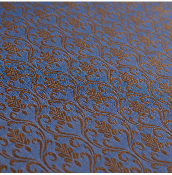 Stof-brokaatstijl-blauw-klein-patroon-goud