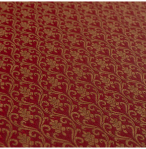 Stof-brokaatstijl-rood-klein-patroon-goud