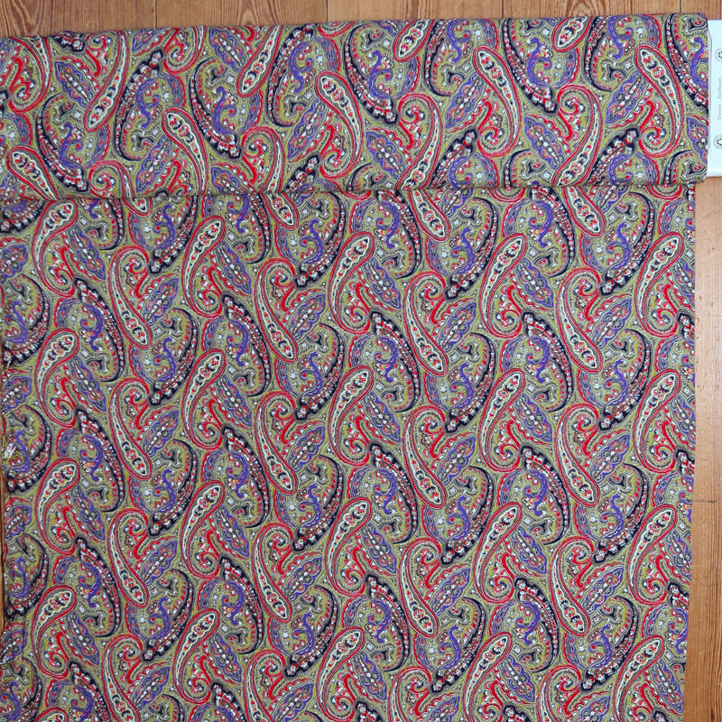 Coupon-katoen-3M--rode-en-zwarte-indianenmotieven-op-een-groene-achtergrond