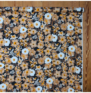 Coupon-twill-2M50--fleurs-brunes-et-blanches-sur-fond-noir