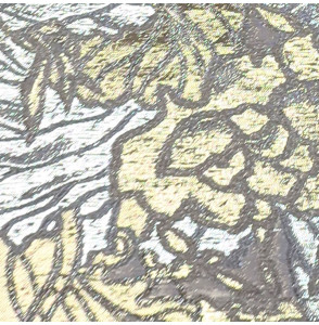 Coupon-brocard-2M60--motifs-or-et-argent-sur-fond-beige