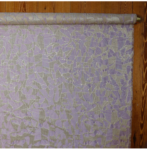 Coupon-jacquard-1M50-haute-couture-mauve-op-een-linnenlook-ondergrond-met-lurex