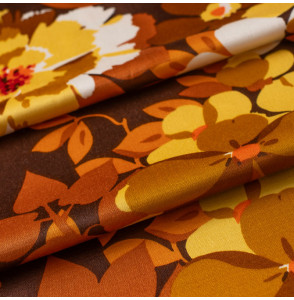 Tissu-d'ameublement-vintage-fleurs-oranges-et-brunes-sur-fond-brun
