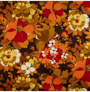 Tissu-d'ameublement-vintage-fleurs-oranges-et-brunes-sur-fond-brun