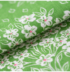 -coeurs-roses-sur-fond-vert