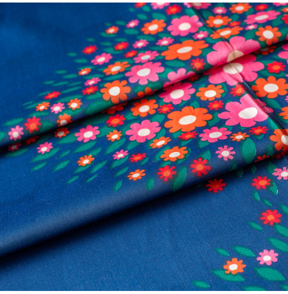 Tissu-d'ameublement-vintage-fleurs-roses-et-oranges-sur-fond-bleu