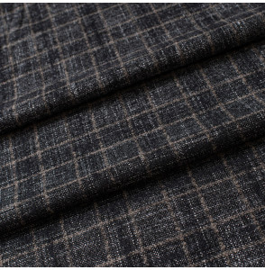 TISSU-EN-LAINE-FINE-AU-TOUCHÉ-DOUX-QUADRILLAGE-GRIS-SUR-FOND-NOIR-CHINÉ