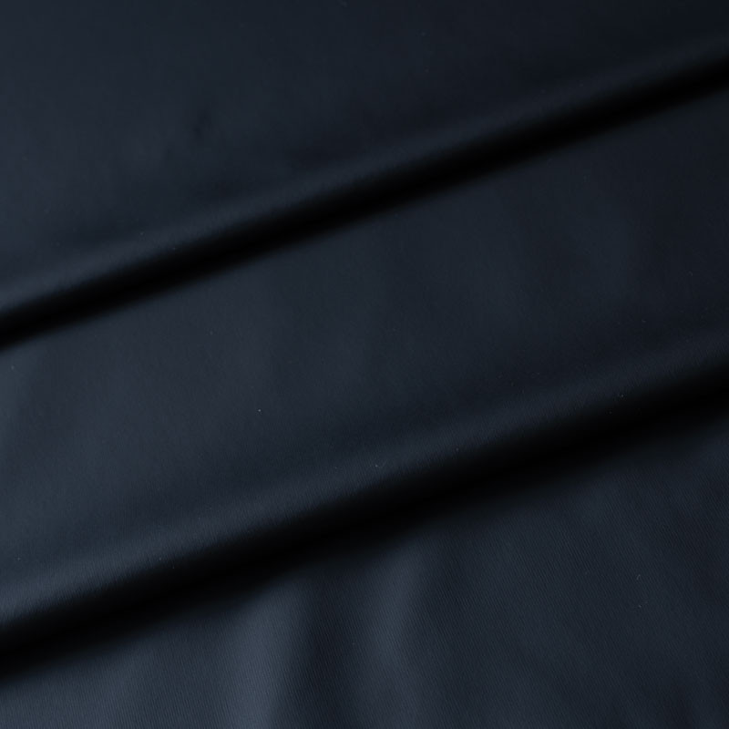 Tissu-imperméable-stretch-noir