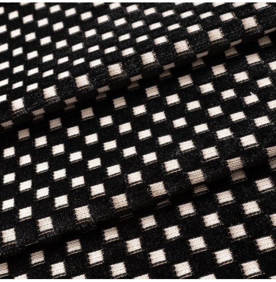 Tissu-velours-petit-carré-noir