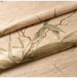 AUTHENTIEKE-VINTAGE-KATOENEN-STOF-WITTE-BLOEMEN-EN-BLADEREN-OP-EEN-WIT-EN-OKER-GEVLEKTE-ACHTERGROND
