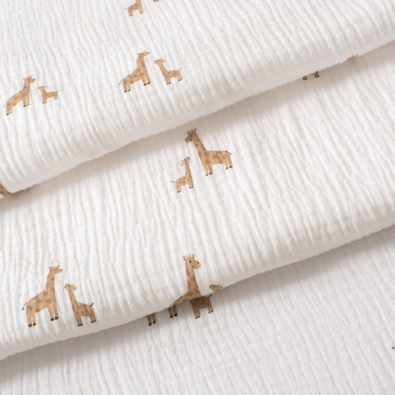 Tetrastof-gebroken-wit-giraffe-print