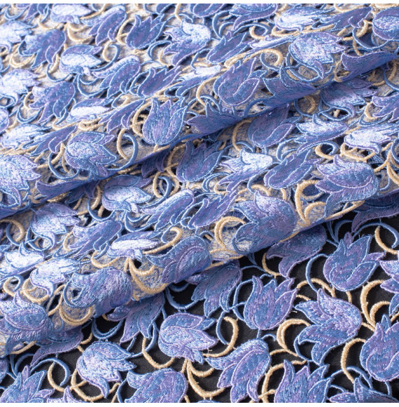 TISSU-GUIPURE-MAUVE-ET-DORÉ