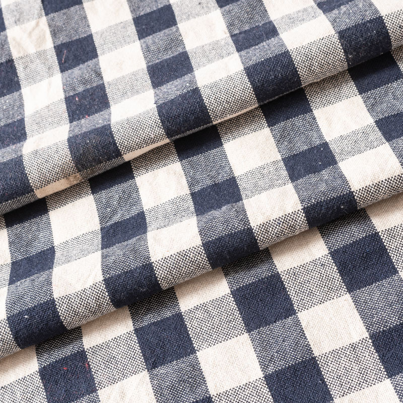Tissu-coton-naturel-vichy-bleu-marine