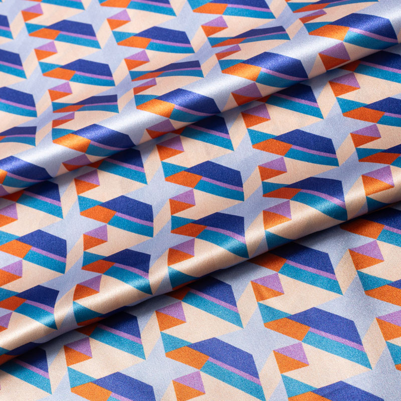 Tissu-satin-de-soie-pied-de-coq-écru-et-bleu