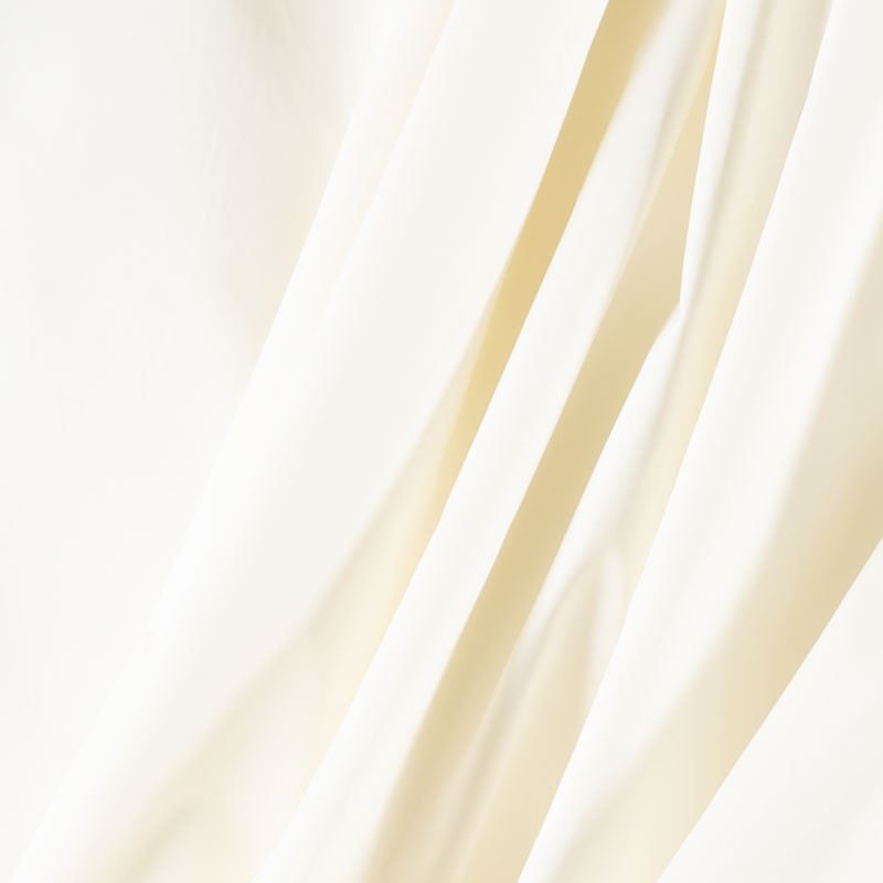 Tissu-doublure-grande-largeur-satinée-ivoire