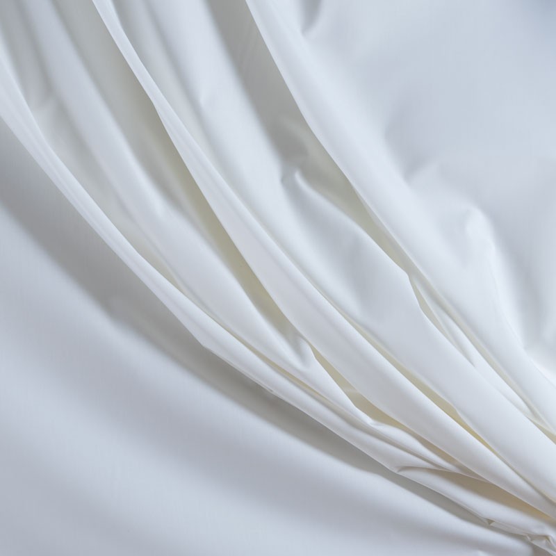 Tissu-280cm-percale-de-coton-blanc