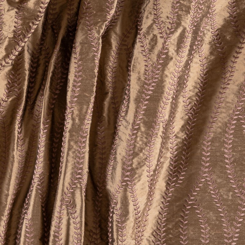 Tissu-soie-sauvage-bronze-brodée