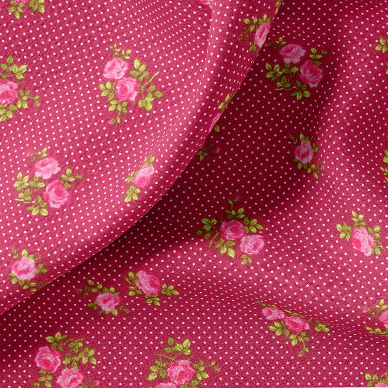 Tissu-coton-rose-foncé-fleuri