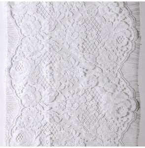 Tissu dentelle de Calais 30cm blanc