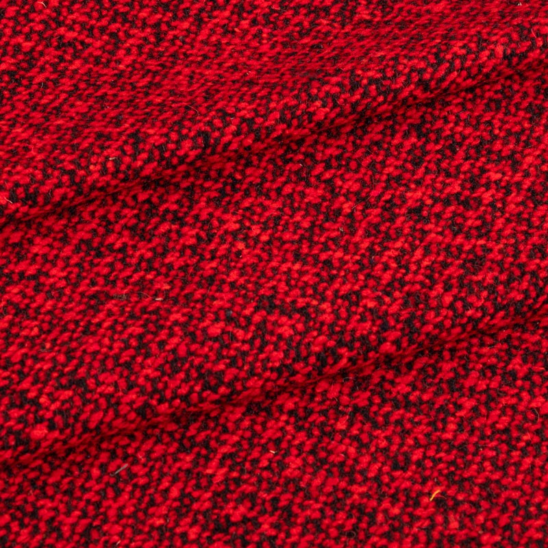 Tissu-laine-noir-rouge