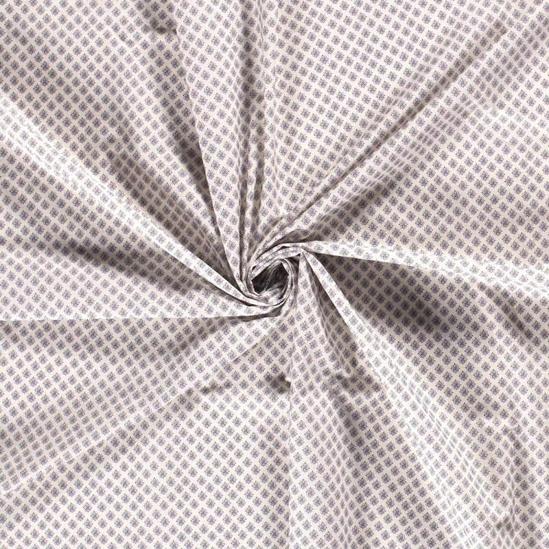 Tissu-coton-bio-blanc-cassé-petite-fleur