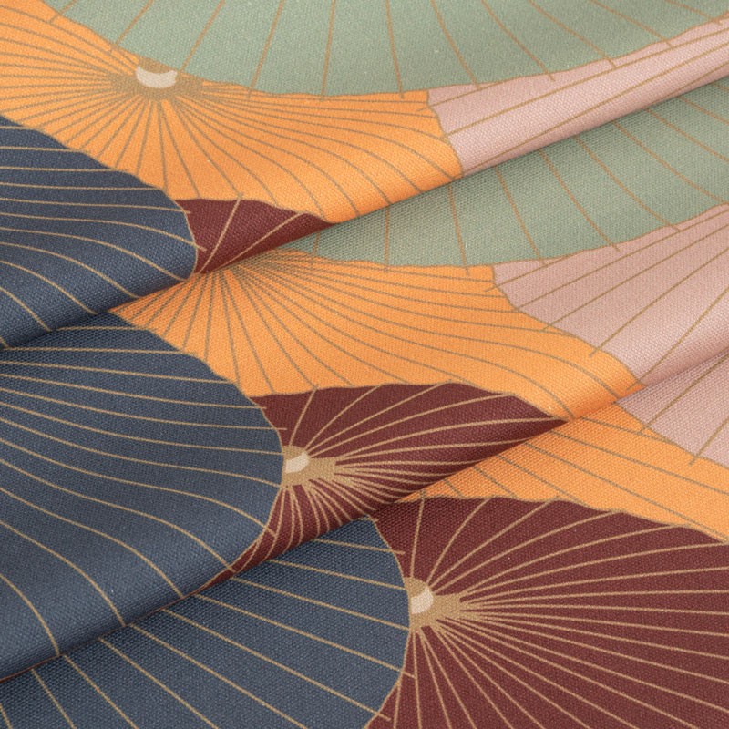 Stof-Japanse-stijl-op-280-cm-met-veelkleurige-parasols