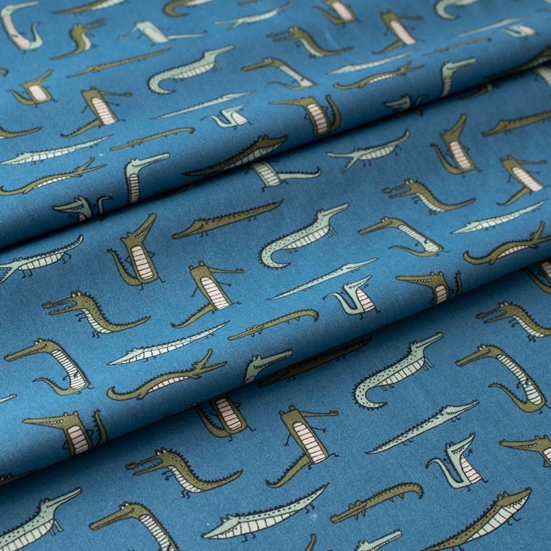 Tissu-popeline-de-coton-bleu-imprimé-crocodile