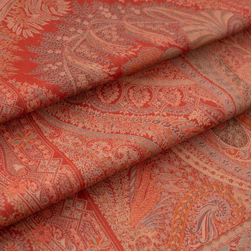 Tissu-panneaux-satin-de-coton-et-lurex-rouge-cachemire