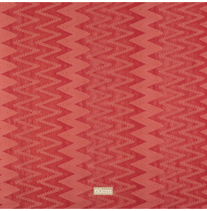 Rood-gewassen-linnen-geometrisch-geborduurde-meubelstof