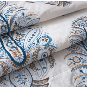 Tissu-ameublement-brodé-lin-coton-motif-cachemire-bleu