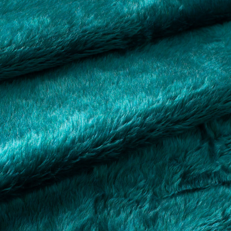 Tissu-fausse-fourrure-turquoise