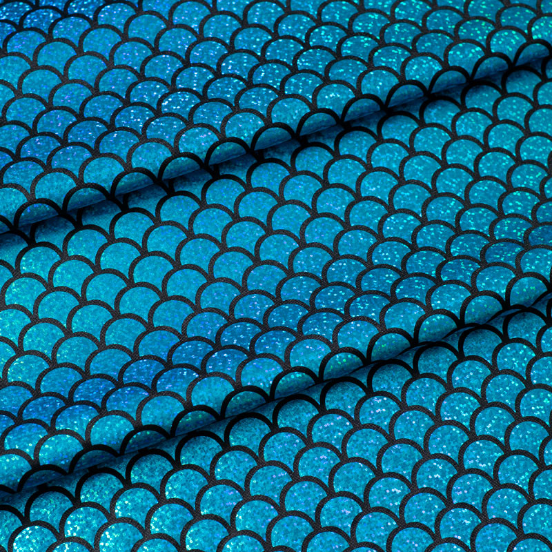 Tissu-jersey-noir-imprimé-écaille-irisé-bleu-turquoise